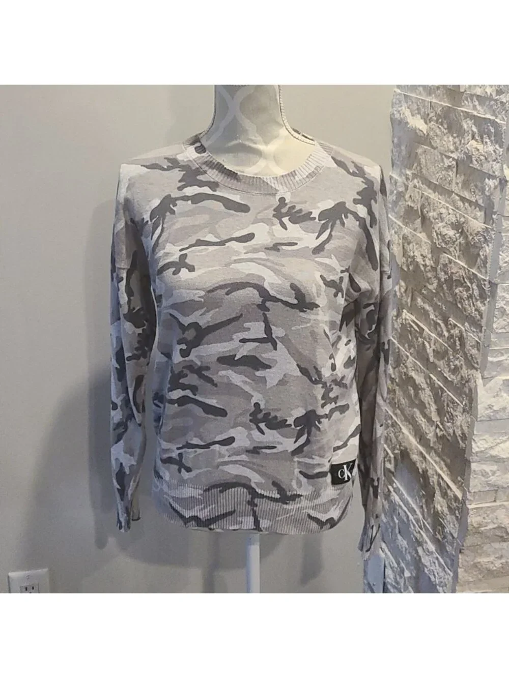 Calvin Klein Jeans grey camo lightweight knit sweater